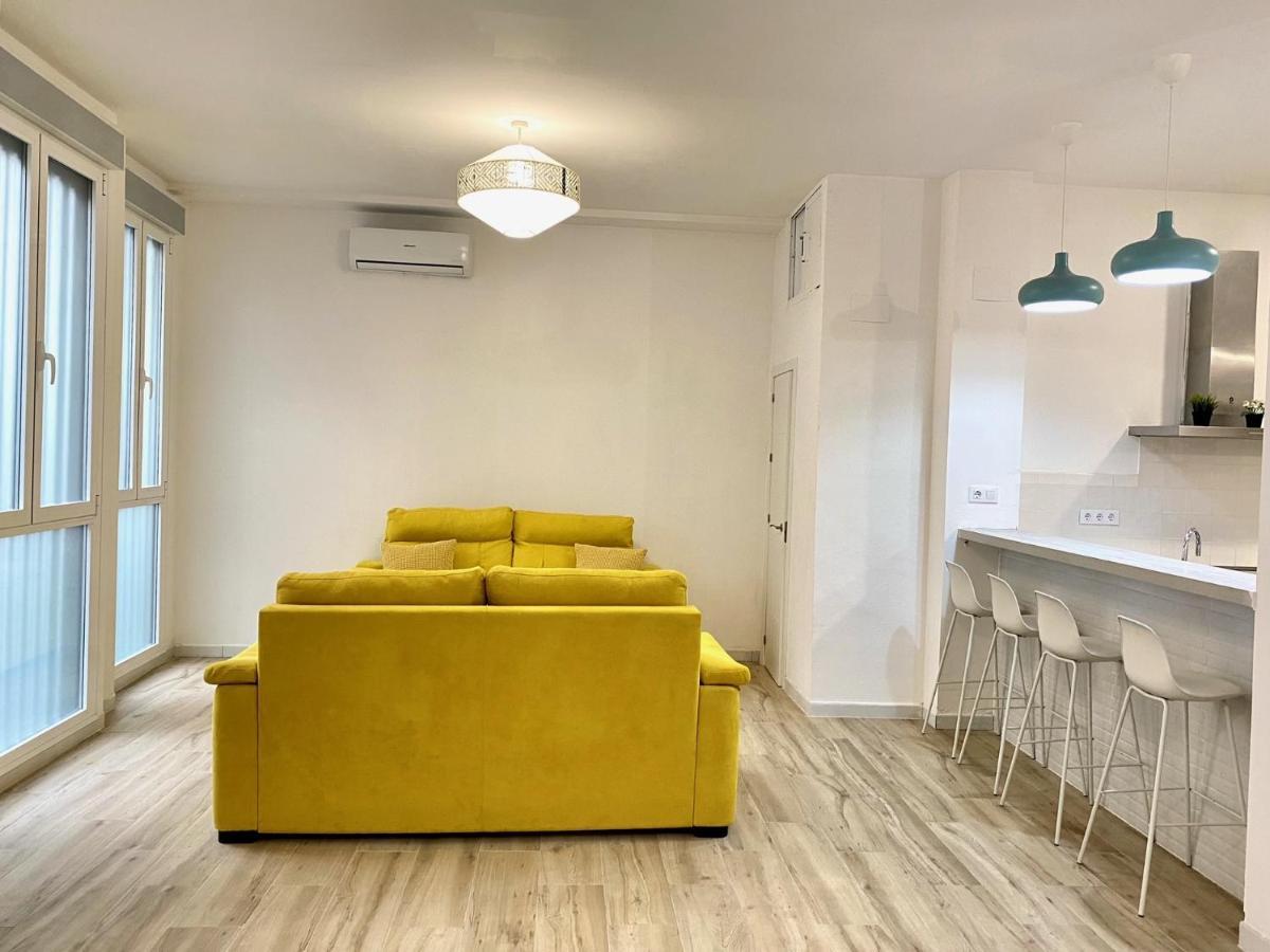Flamenca Triana - Apartamento Totalmente Equipado Wifi 2D sofas camas 2 baños Sevilla Exterior foto