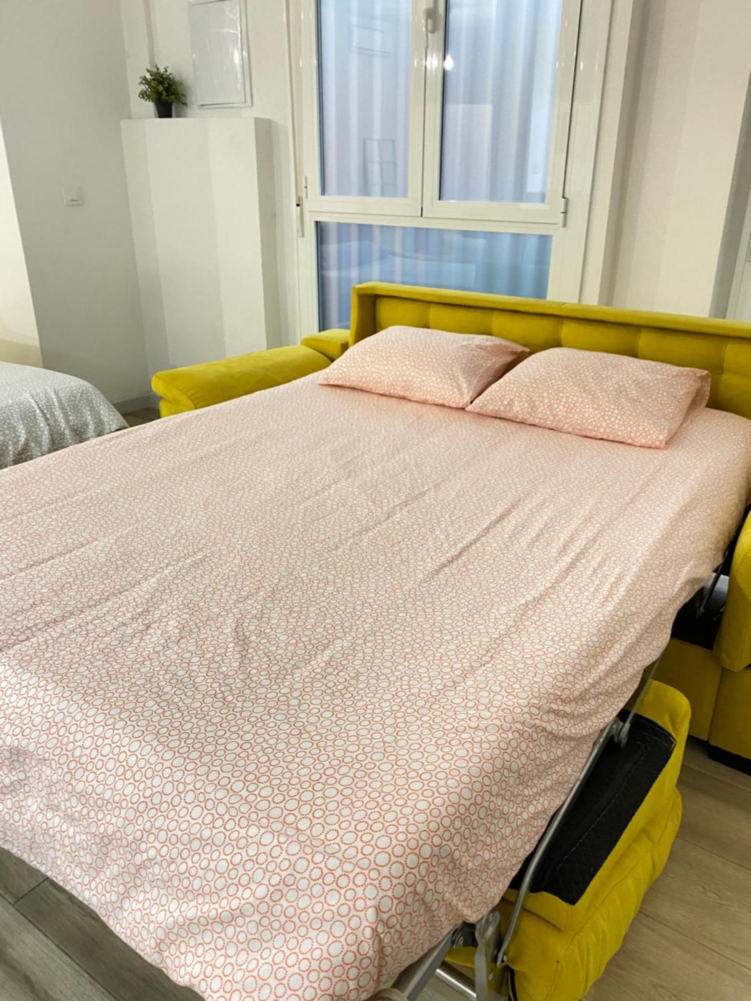 Flamenca Triana - Apartamento Totalmente Equipado Wifi 2D sofas camas 2 baños Sevilla Exterior foto
